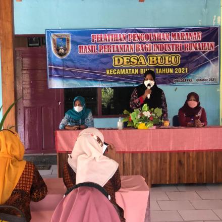 Pelatihan Sale Pisang untuk pelaku usaha di Desa Bulu dari Dinas Sosial Kab. Rembang